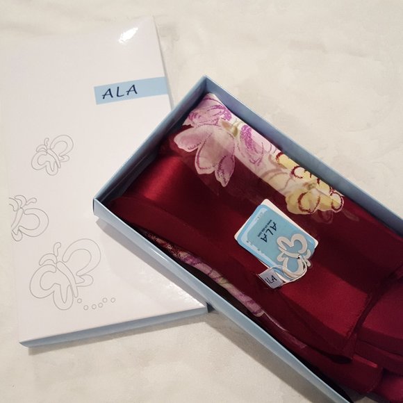 New Floral Silk Scarf - Picture 3 of 3